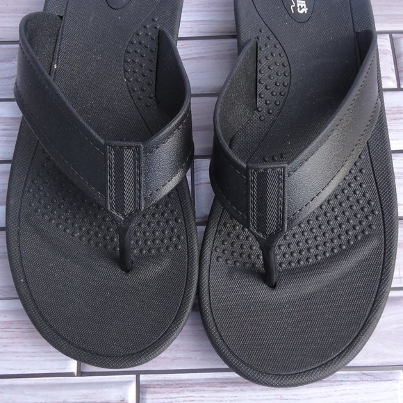 SIZE 9/10. Okabashi Leslie\'s pool supplies, men’s large flip flops mariner black main image 14